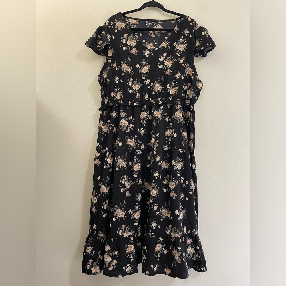 NWOT SHEIN Floral‎ Midi Dress - 3XL